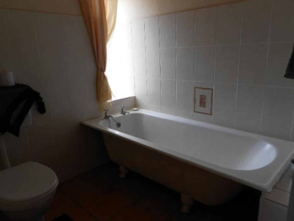 Sutherland Guest House Extérieur photo
